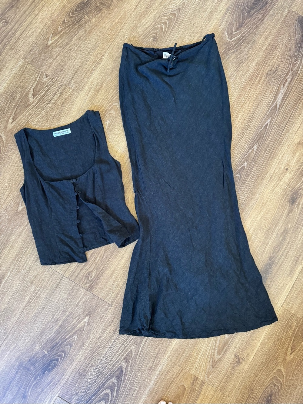 Princess Polly Mercer Skirt & Zenda Top Set in Black - Size 2 - Picture 6 of 7